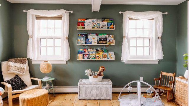 Drew Barrymore Launches Adorable Mini Swivel Chair for Kids | sarang188, daftar bintang88, win888 slot