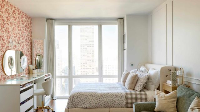 Creative Living Solutions: Inspiring Family Space in Small Apartments