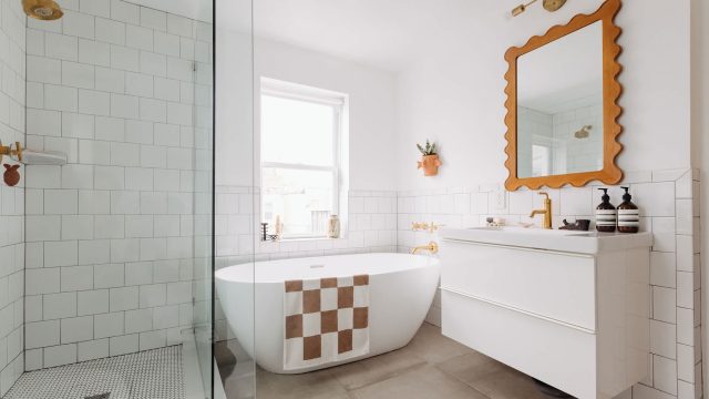 Why Modern Showers Are Taking Over Bathtubs in Today's Homes