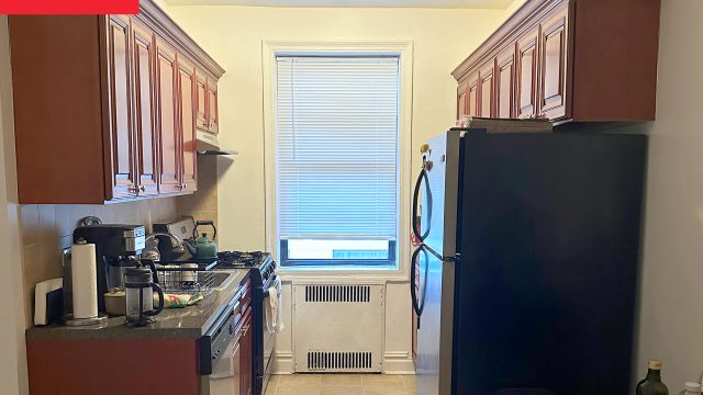 Transforming Your Small Kitchen: English Cottage Inspiration for Urban Spaces