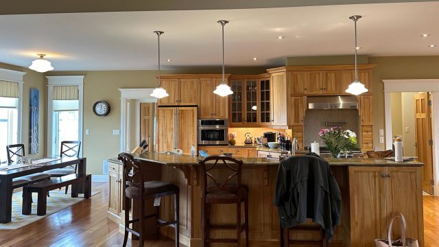 Revamping Kitchen Spaces: A Contemporary Take on Classic Designs