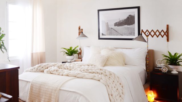 Massive Discounts on Popular Throws: Your Ultimate Savings Guide
