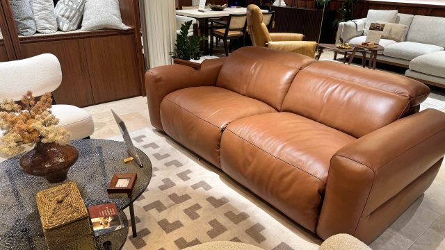Transform Your Space: The Ultimate Recliner for Modern Living