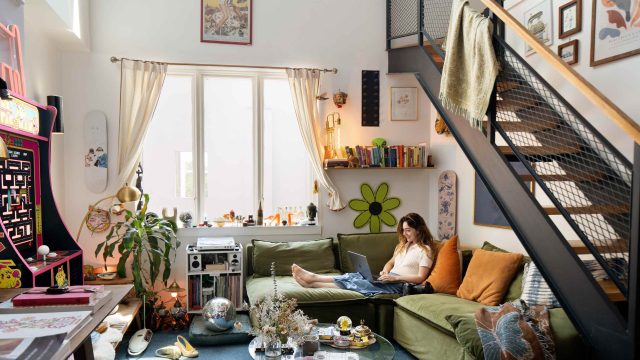 Transform Your Living Space: Innovative Sofa Arrangements