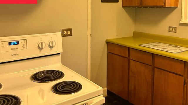 Transforming a Bungalow Kitchen: A Cheerful Red Makeover