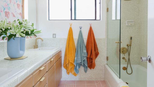 Amazing Towel Deals: Refresh Your Linen Closet for Less