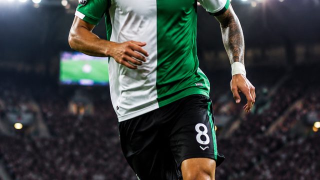 Manchester United Accelerates Mateus Fernandes Pursuit Amid Tottenham Pressure