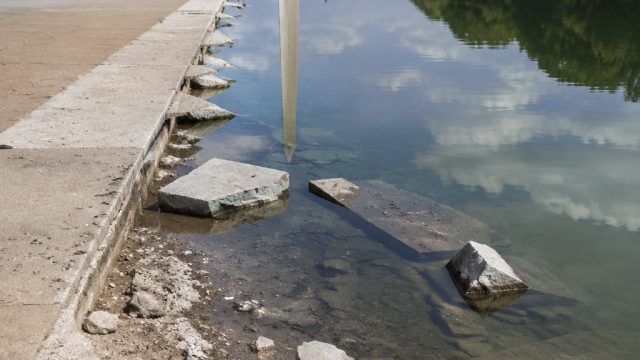 Debate Over Reflecting Pool Damage: Investigating Intentional Vandalism Claims